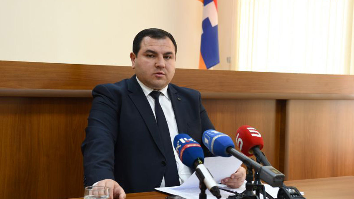 Госминистр Арцаха призывает к организации встречи с Азербайджаном на месте дислокации РМК