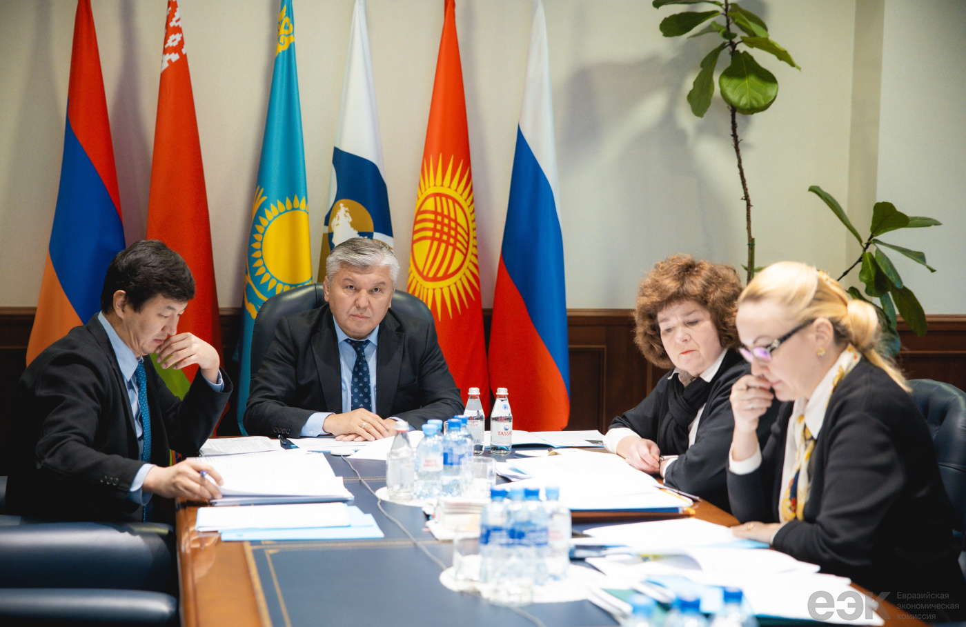 Страны «пятерки» продолжают работу по созданию общих рынков энергоресурсов