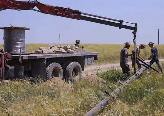 Российские миротворцы обеспечивают безопасность восстановительных работ в Карабахе