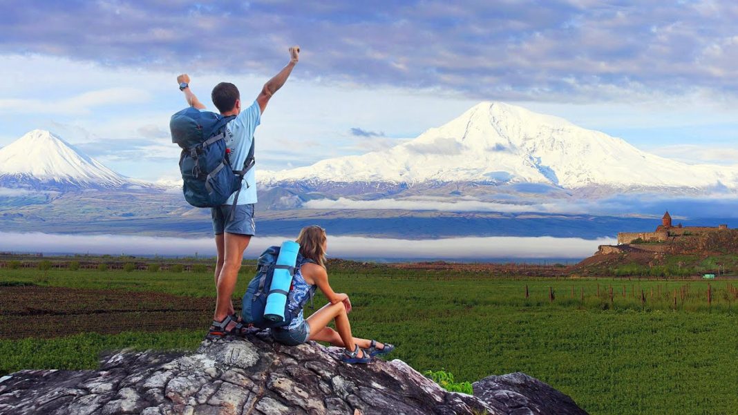 В январе-марте 2023 года Армению посетило около 450 тысяч туристов