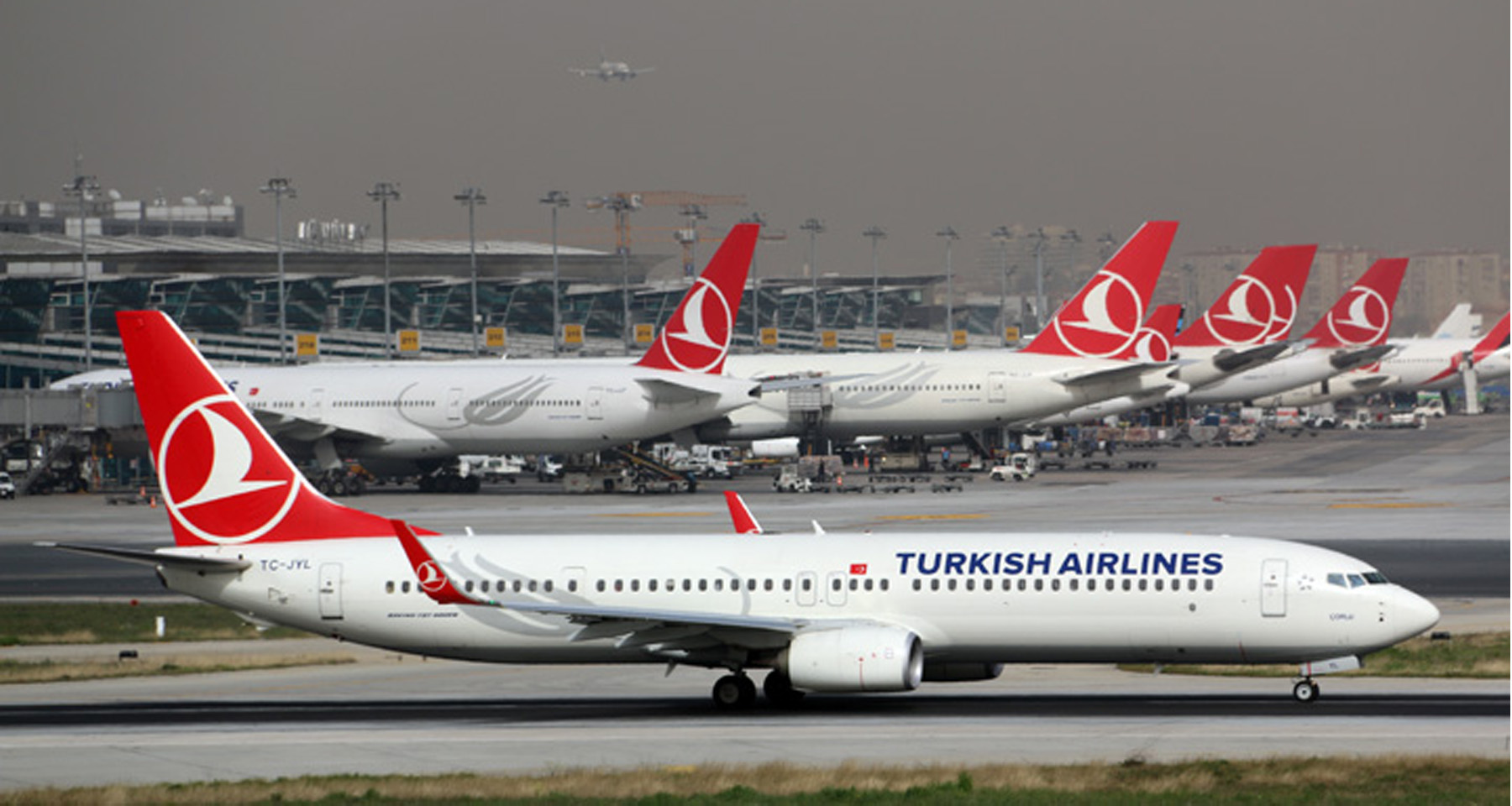 Третий аэропорт в Стамбуле будет открыт в конце октября - Эрдоган 
