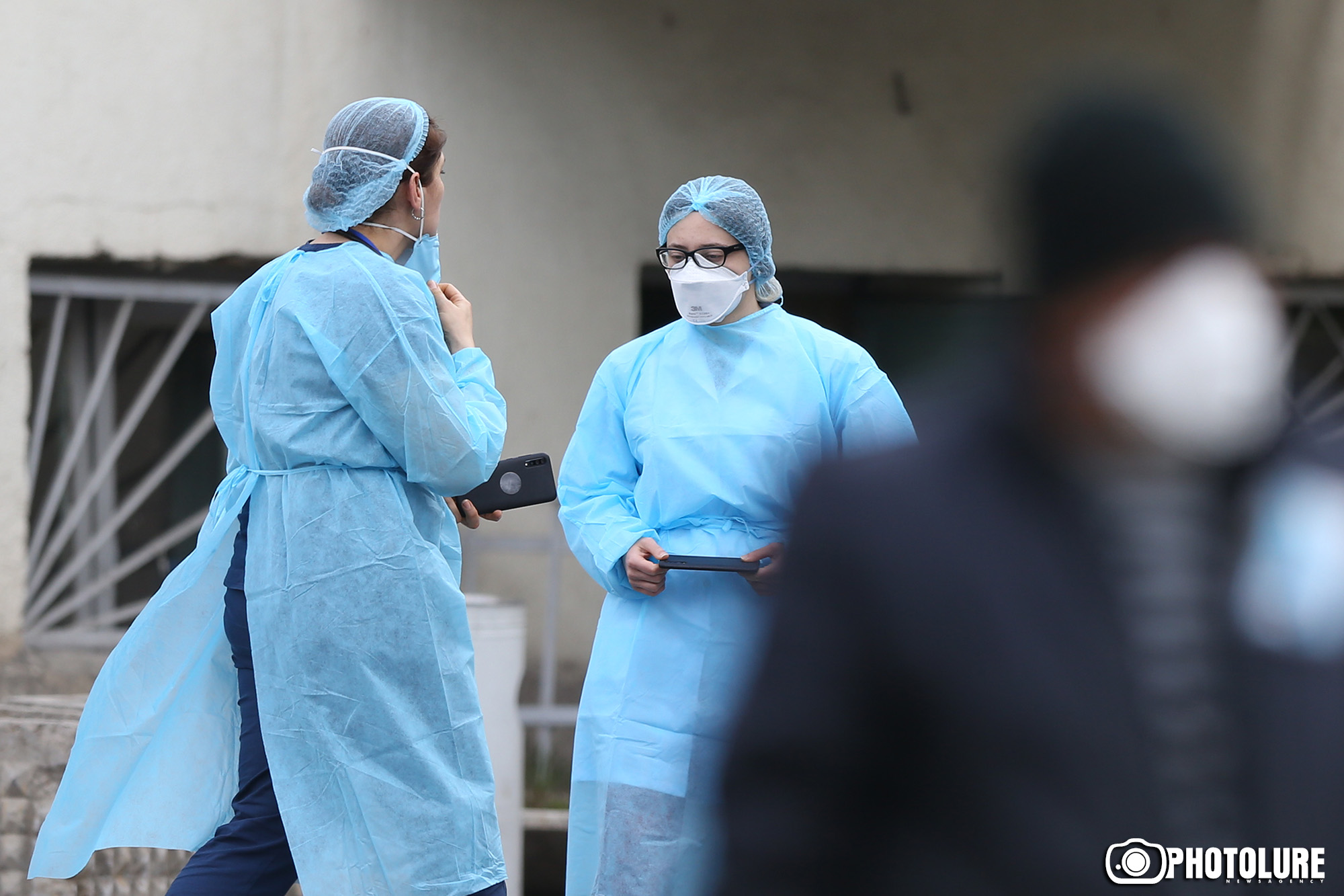 В Армении за последние сутки от коронавируса скончались 12 пациентов