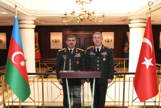 Министры обороны Турции и Азербайджана обсудили перспективы сотрудничества
