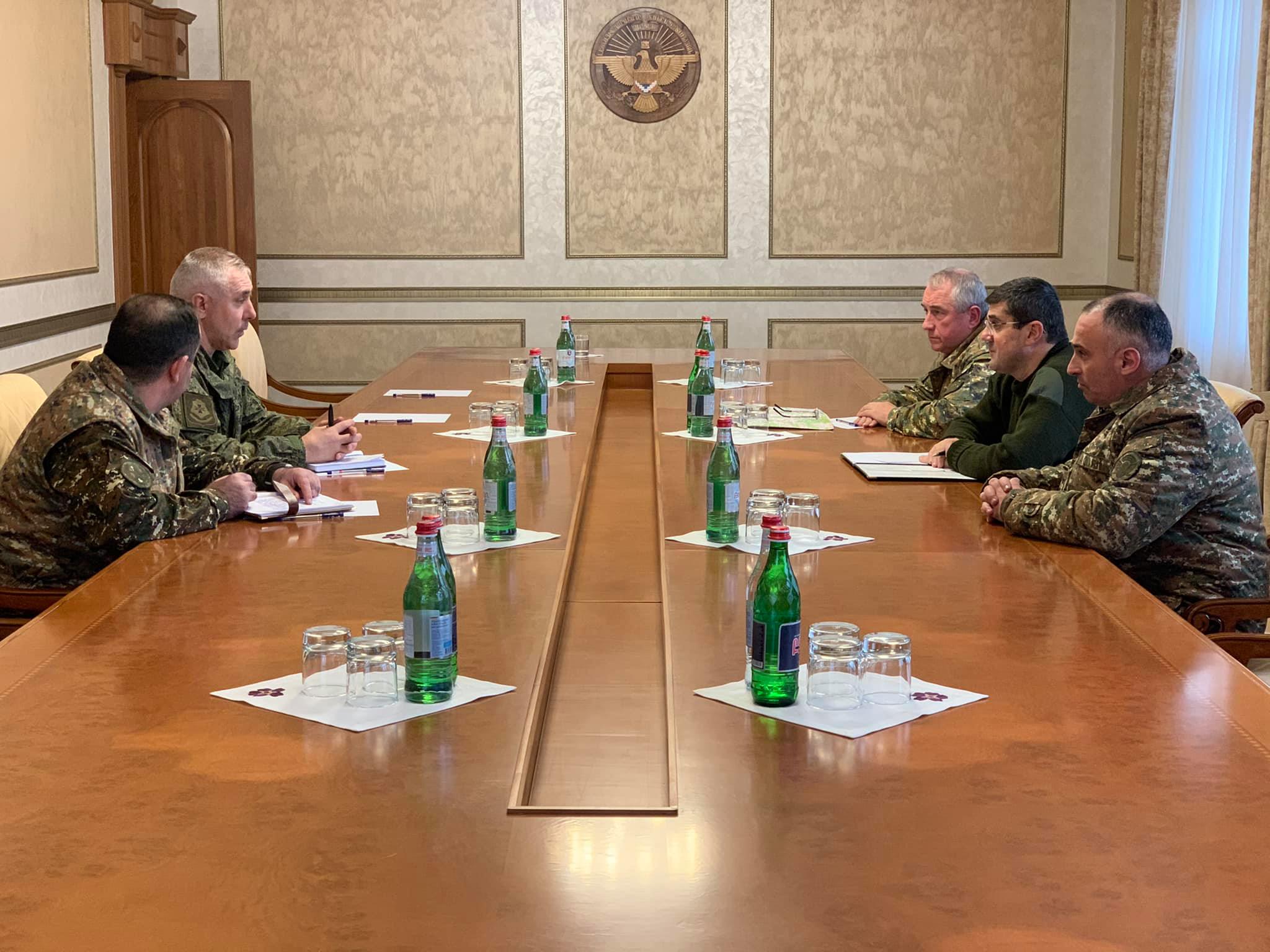 Արայիկ Հարությունյանն ընդունել է Արցախ ժամանած ՌԴ խաղաղապահ զորակազմի հրամանատարին