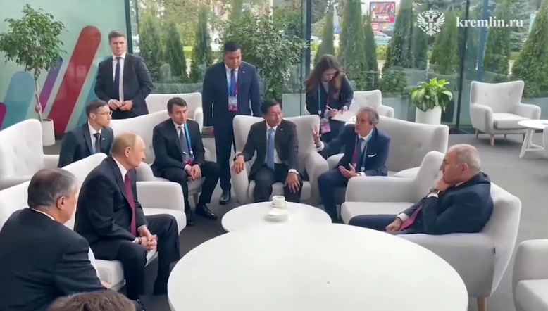  Путин на Глобальном атомном форуме встретился с главами делегаций 