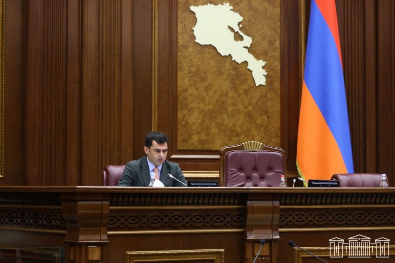 Депутаты заняты: заседание НС не состоялось