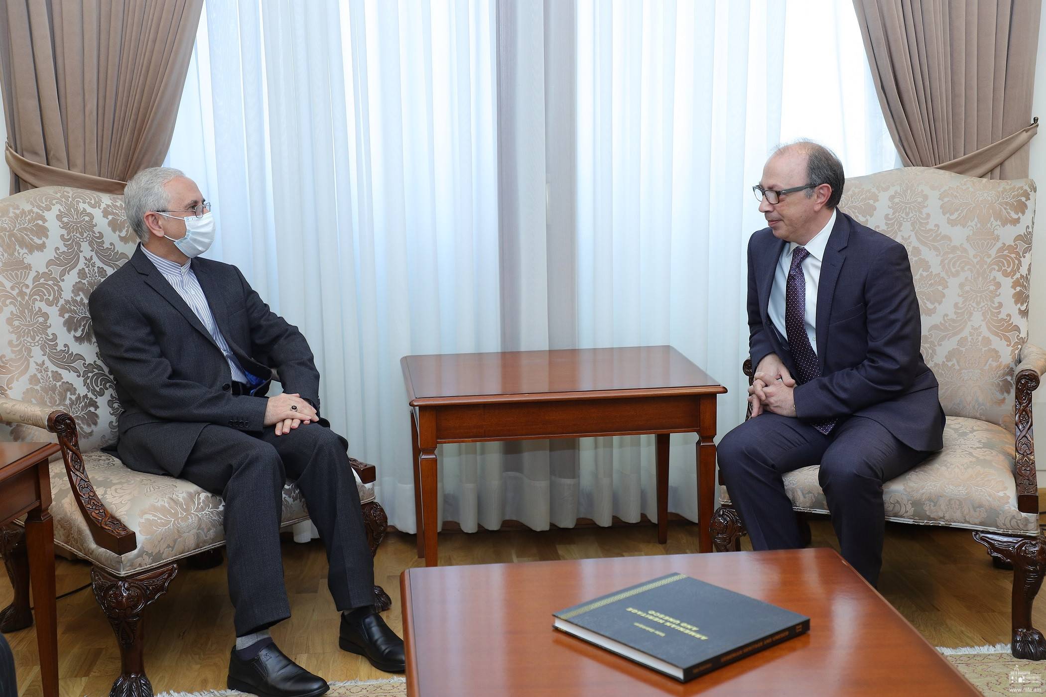 Ара Айвазян обсудил с послом Ирана в Армении вопросы региональной безопасности