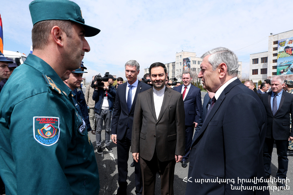 Усилиями МЧС Армении и России в Иран отправлена гуманитарная помощь 