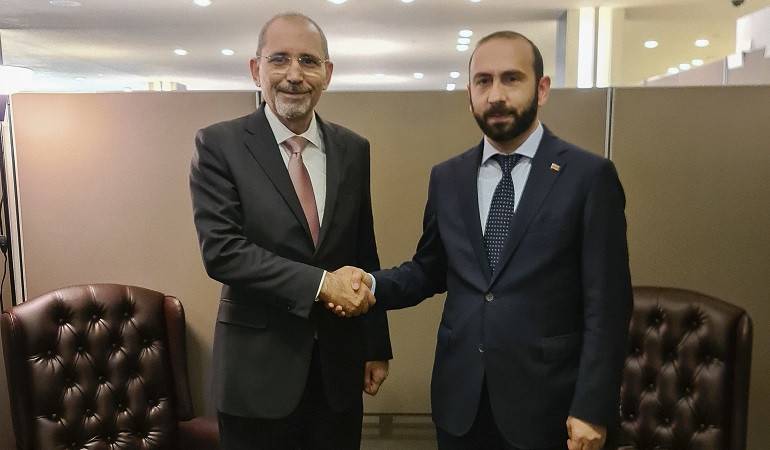 Мирзоян и Сафади обсудили вопросы углубления и расширения армяно-иорданских отношений