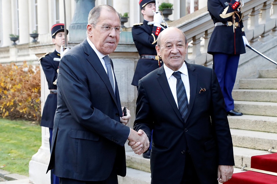 МИД Франции: Международные вопросы невозможно решать без участия России 