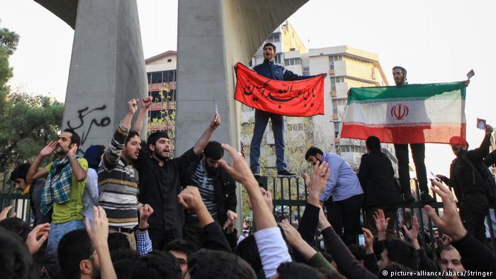Эксперт: Турции и Азербайджану пока невыгодно поддерживать протесты азербайджанцев Ирана 