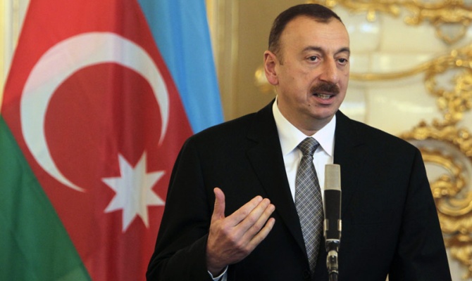 Алиев призвал диаспорские организации усилить борьбу против антиазербайджанской пропаганды