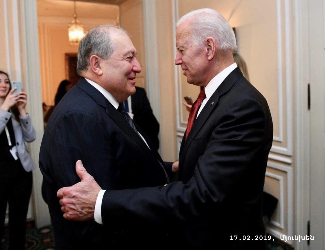 Рассчитываем на дальнейшее развитие отношений с США: президент Армении поздравил Байдена