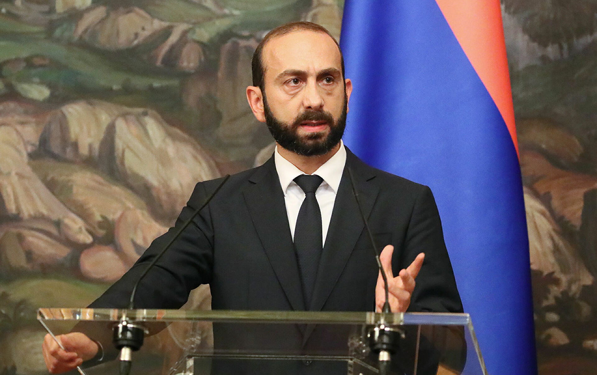 Глава МИД Армении провел встречу с первым заместителем генерального секретаря НАТО