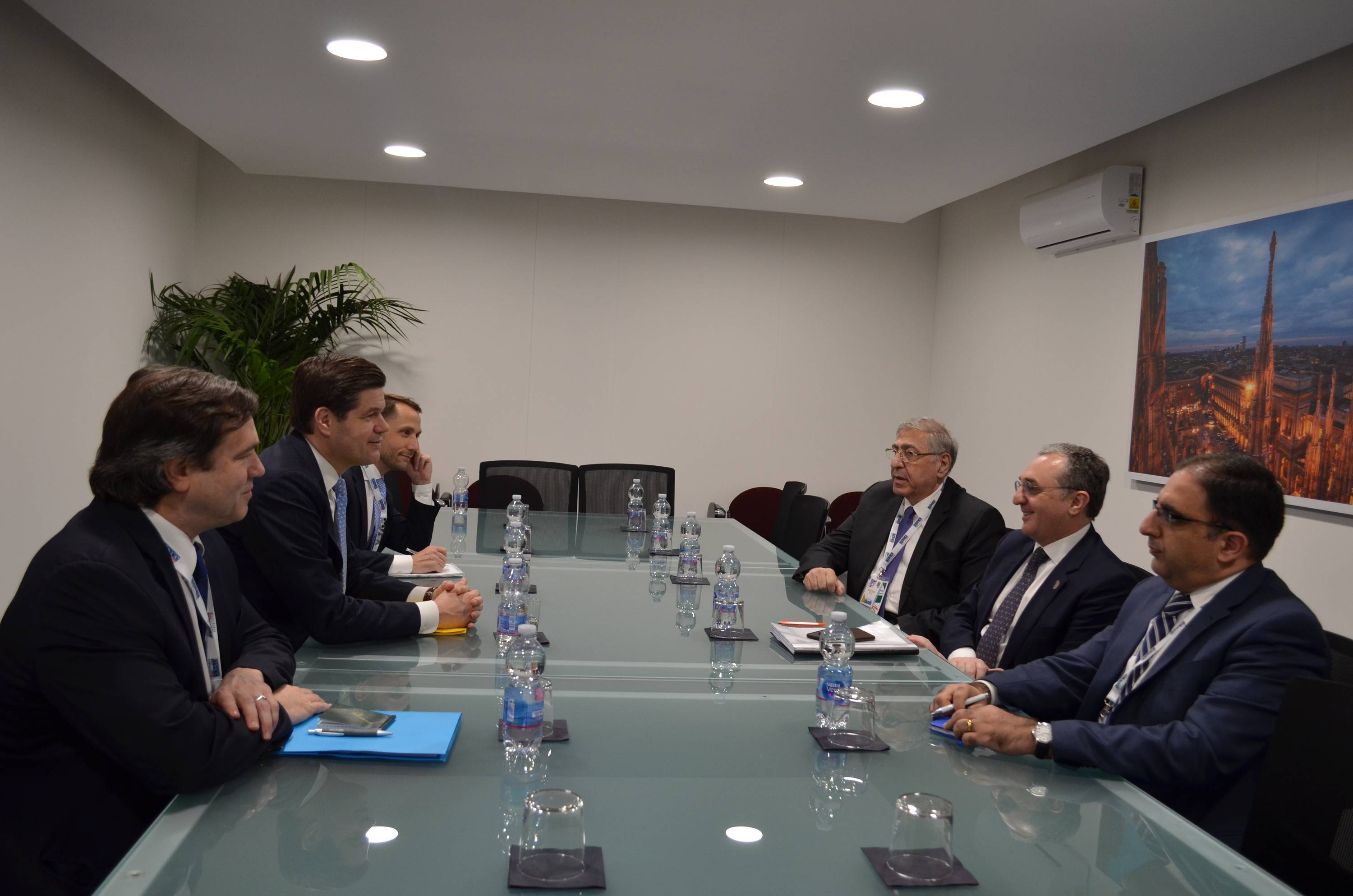 Глава МИД Армении и замгоссекретаря США обсудили ряд региональных вопросов