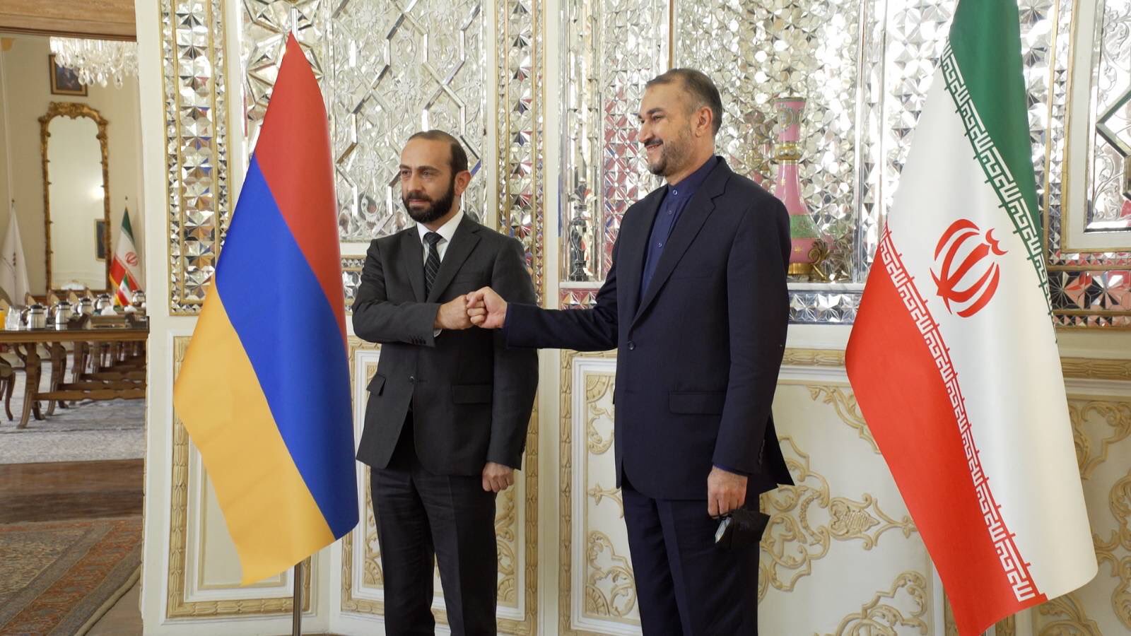 Началась встреча глав МИД Армении и Ирана