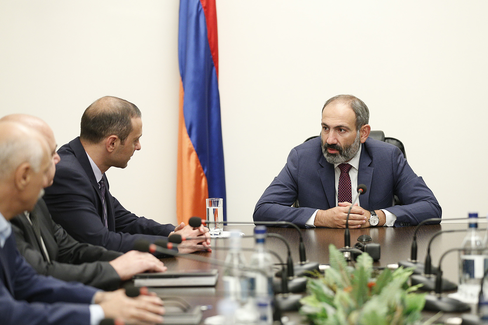 Никол Пашинян представил нового секретаря Совбеза Армении
