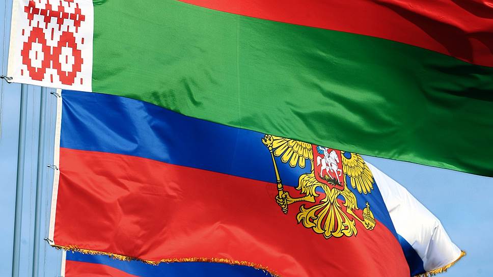 Задержанные в Белоруссии россияне направлялись в Латинскую Америку - консул
