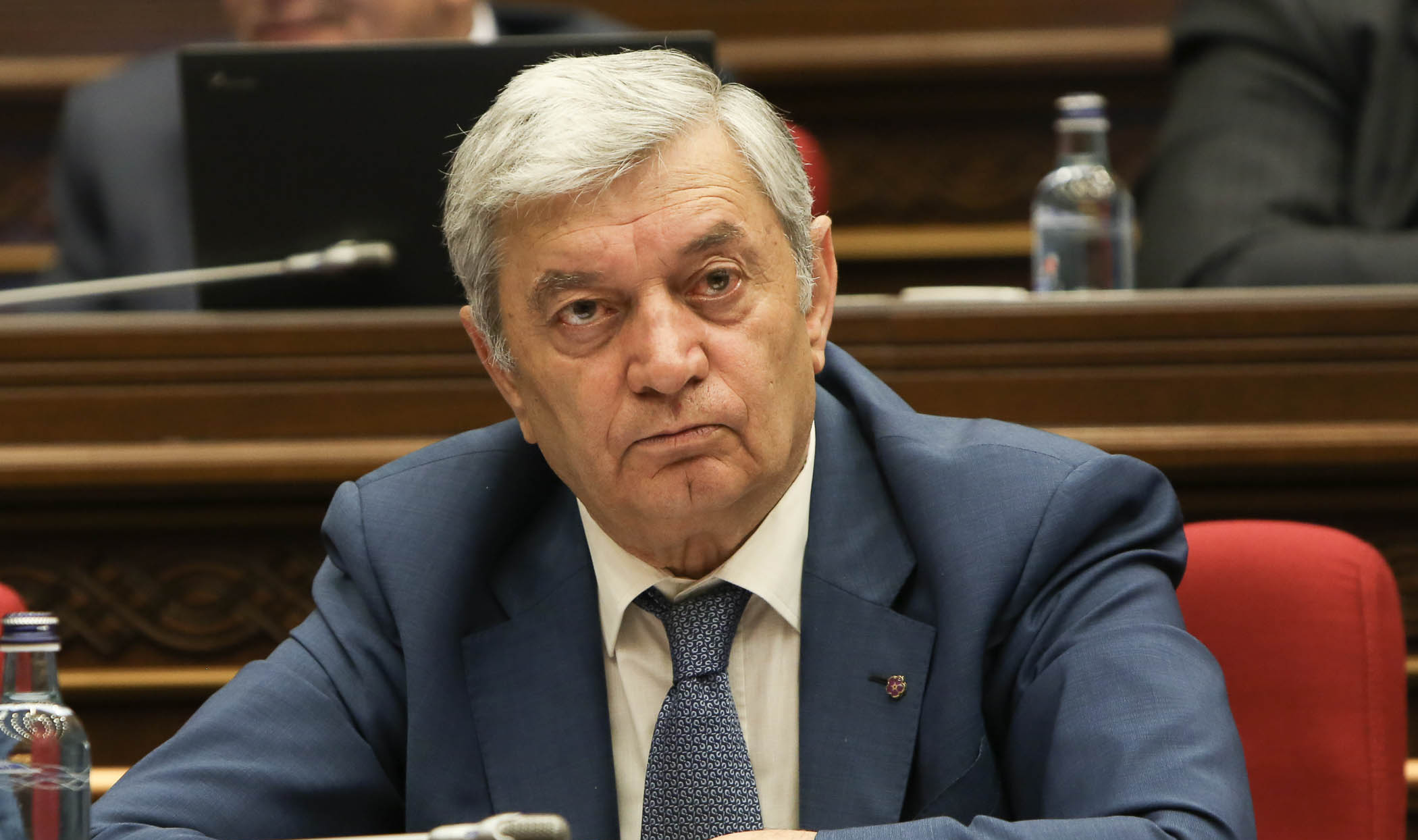 Министр по чрезвычайным ситуациям Армении Феликс Цолакян подал в отставку