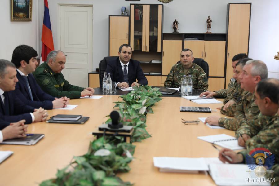Генпрокурор Армении обсудил командованием Армии обороны недавние инциденты в ВС 