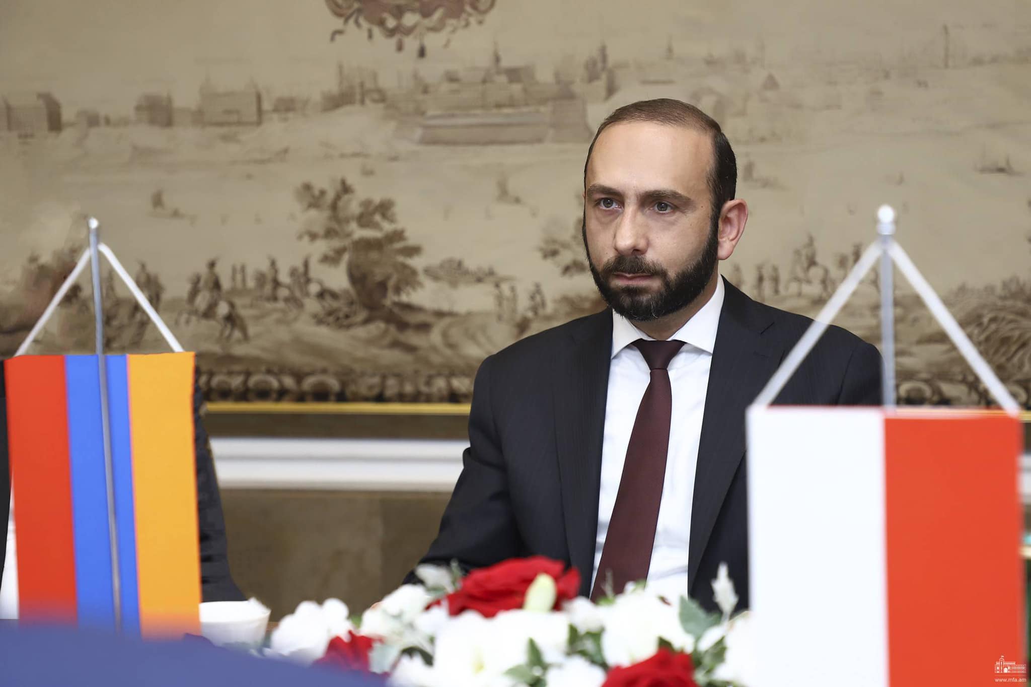 Министр иностранных дел Армении отбудет в Чехию