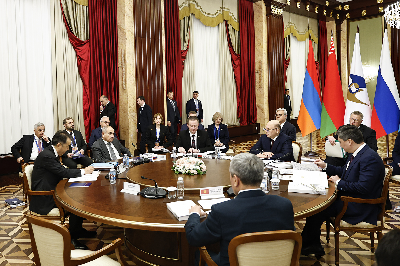 Положительные изменения ведут к новым возможностям для экономического сотрудничества