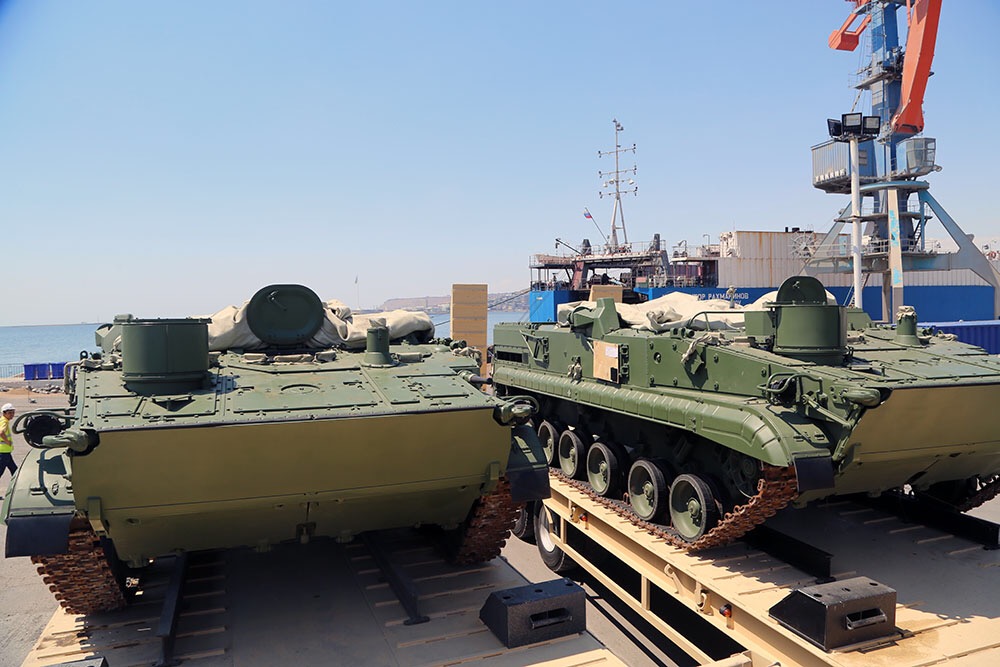 Эксперт: доля России на оружейном рынке Азербайджана превышает 60%