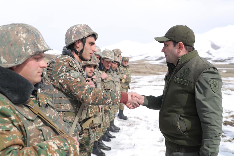 Министр обороны Армении посетил воинские части 