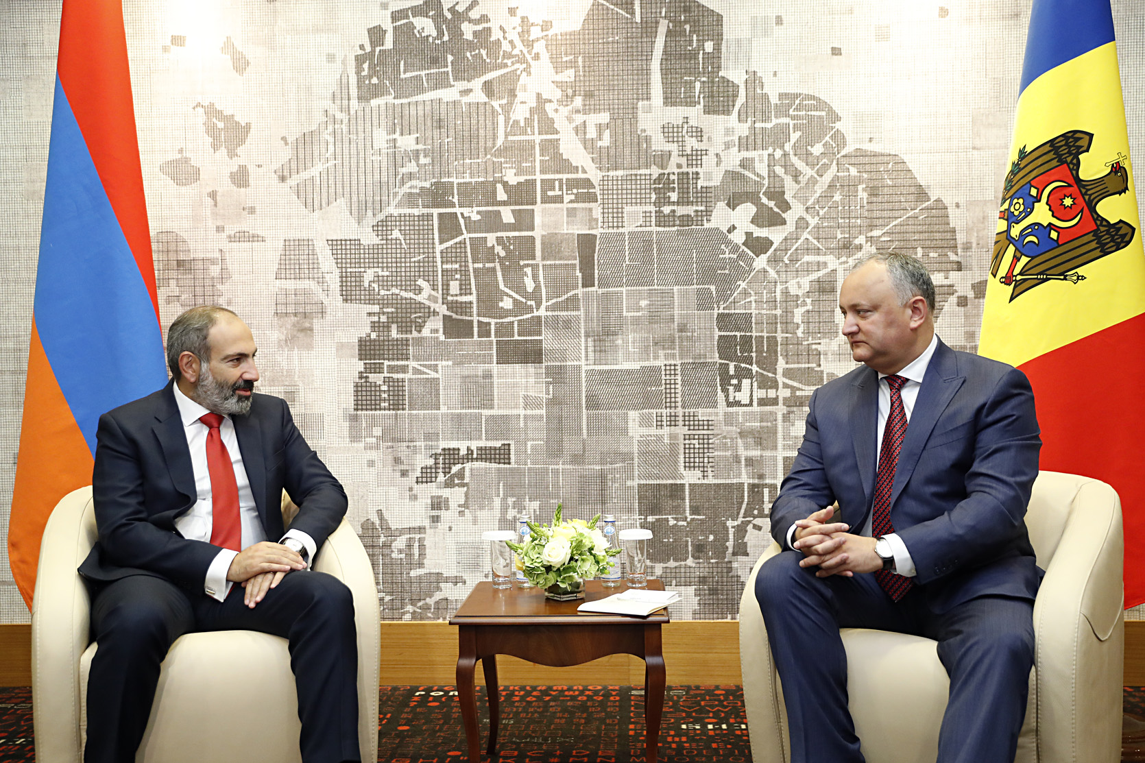 Армения готова и впредь развивать отношения с Молдовой - Пашинян