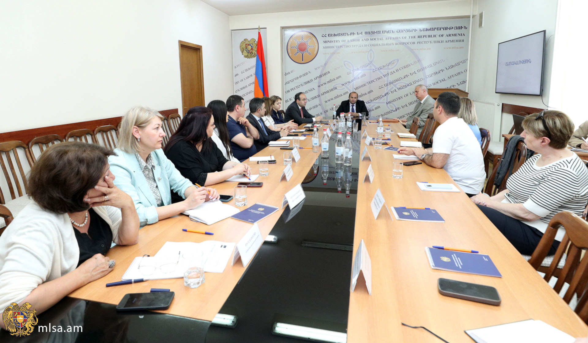 ԱՍՀՆ-ում քննարկվել է սահմանամերձ համայնքների բնակապահովման ծրագիրը