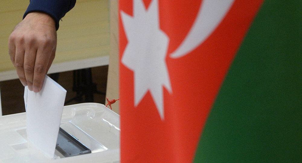 Информация о досрочных  парламентских выборах в Азербайджане безосновательна - вице-спикер