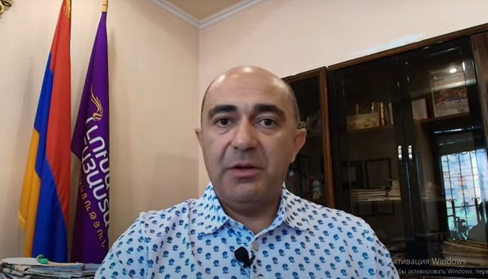 Ситуация вокруг Церкви напоминает кризис вокруг Конституционного суда