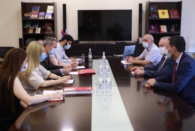 ԿԽՄԿ-ն մշտադիտարկում է Ադրբեջանում հայ գերիների ազատազրկման պայմանները. Թիերի Ռիբո