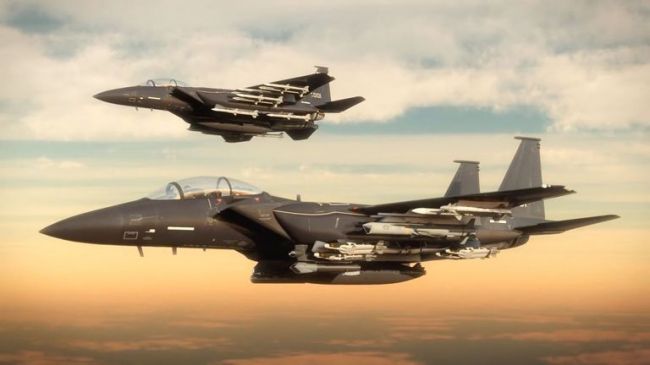 США изучают варианты передачи Украине боевой авиации 