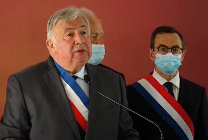 Глава Сената Франции: Азербайджан обязан освободить всех армянских пленных