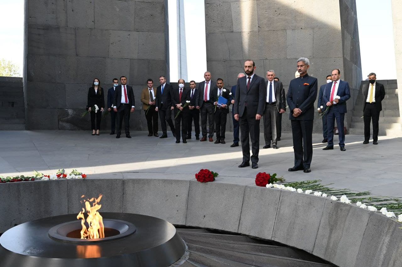 Министр иностранных дел Индии Субраманьям Джайшанкар посетил мемориал Геноцида армян