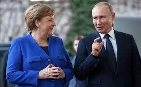 Меркель призывает серьезно отнестись к словам Путина о защите России всеми средствами 