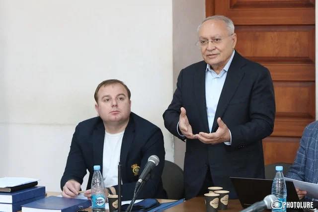 Դատարանը Աղվան Հովսեփյանի նկատմամբ կիրառված գրավի չափը դարձրեց 50 մլն դրամ