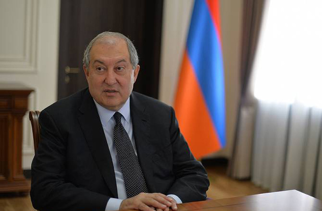 Нарушения перемирия в Карабахе определённо есть: президент Армении дал интервью RT 