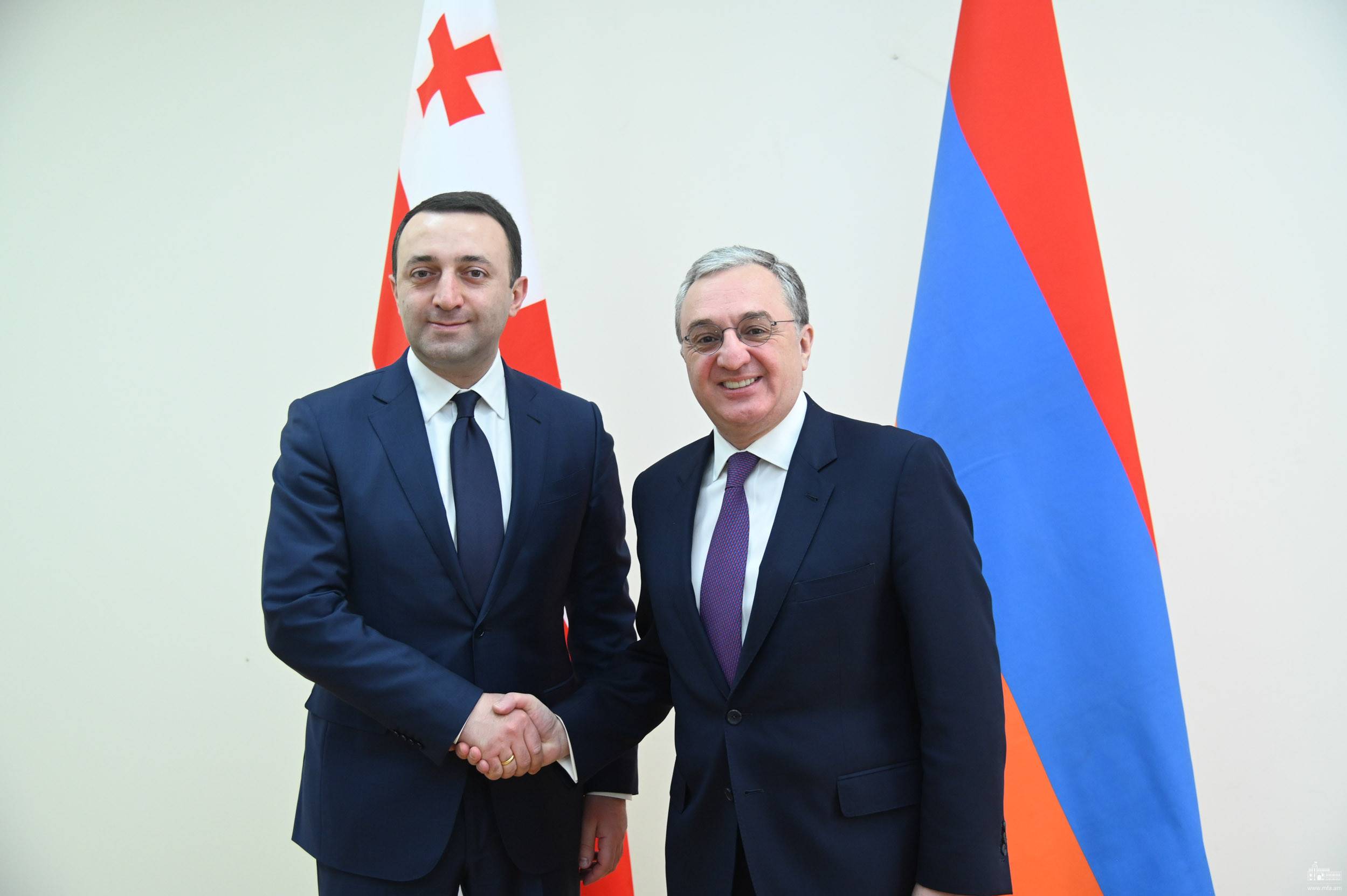 Зограб Мнацаканян и Ираклий Гарибашвили обсудили армяно-грузинскую повестку дня