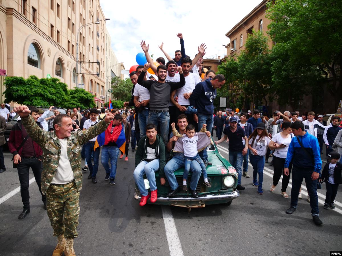 Эхо революции: Увеличилось число граждан США, желающих получить гражданство Армении