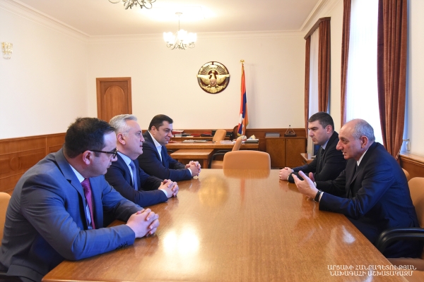 Бако Саакян принял председателя ЦБ Армении