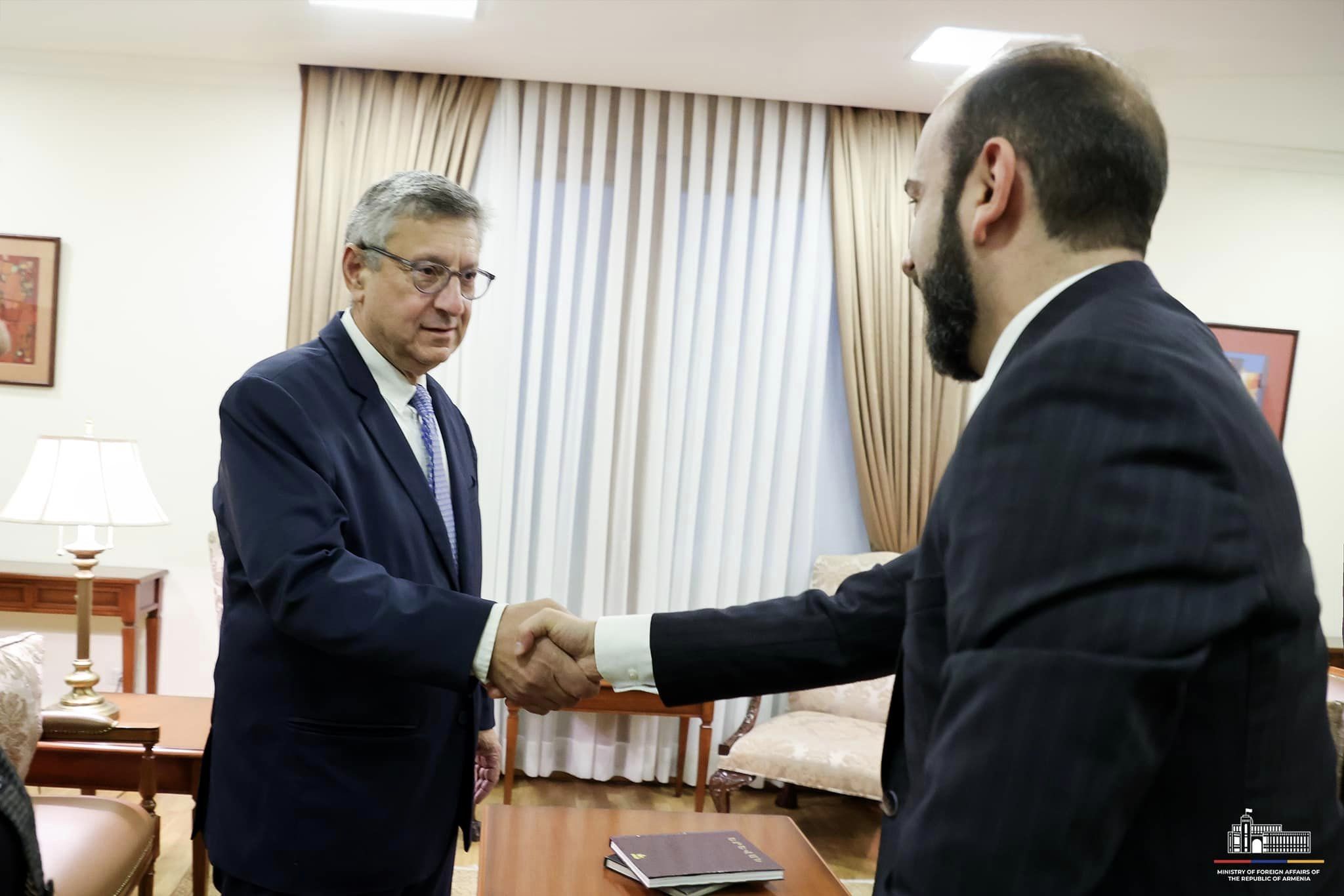 Арарат Мирзоян встретился с руководством Армянской Ассамблеи США