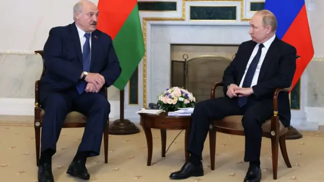 Путин и Лукашенко кратко обсудили ситуацию вокруг Армении в Астане — Песков