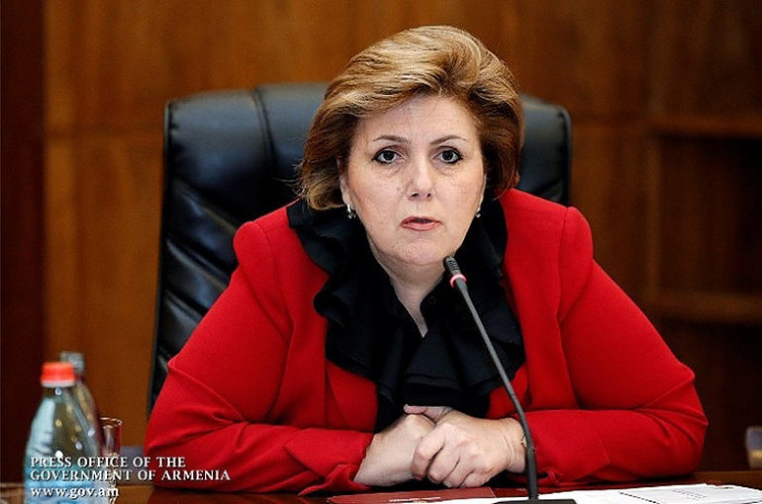 Մշակույթի նախկին նախարար Հասմիկ Պողոսյանից hօգուտ ՀՀ-ի կբռնագանձվի շուրջ 25 միլիոն դրամ