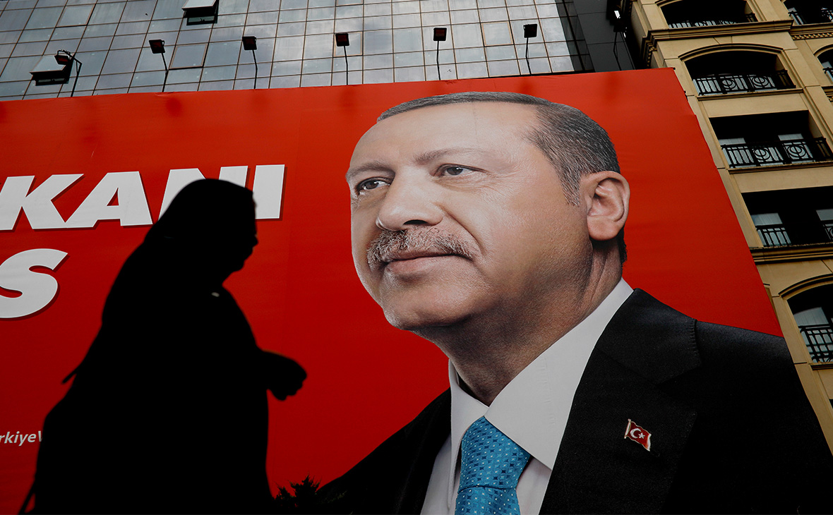 Рейтинг одобрения Эрдогана резко упал с прошлого года - опрос 