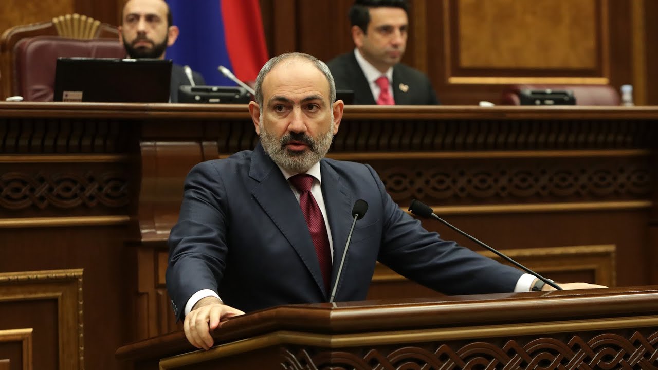 Пашинян поздравил Гарибашвили по случаю Национального праздника Грузии