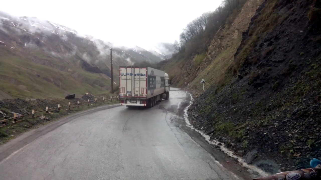 Новая трасса и железная дорога: Из Еревана в Тбилиси можно будет доехать за два часа