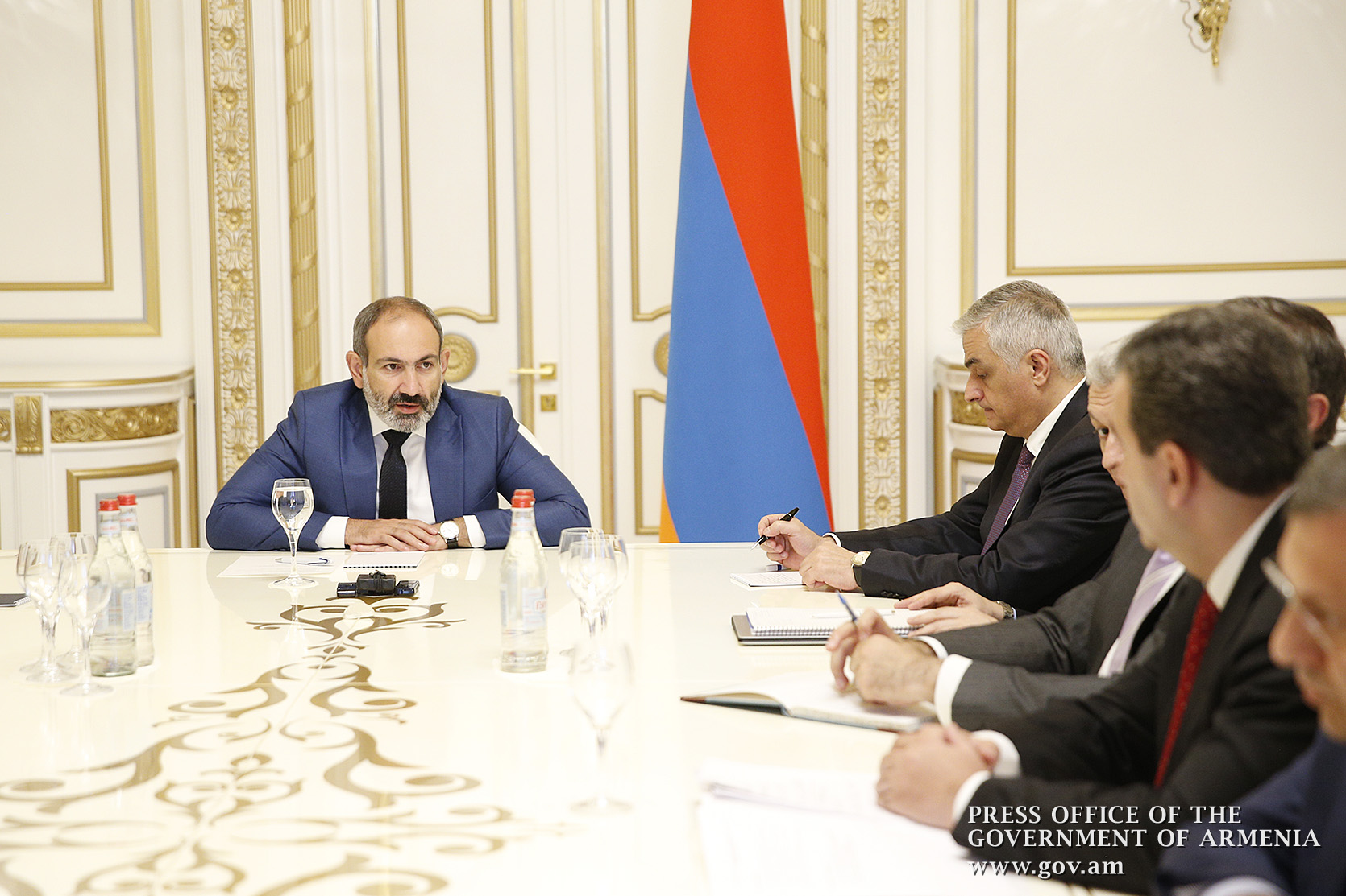 В Армении не должно быть случаев злоупотреблений доминирующим положением - премьер
