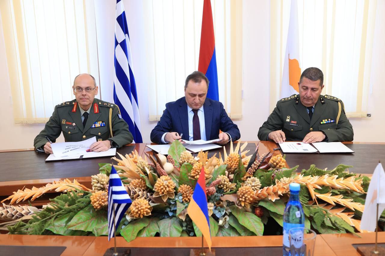 Состоялись трехсторонние оборонные консультации Армения-Греция-Кипр